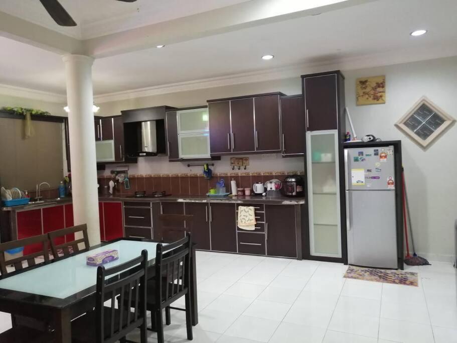Sri Wang Homestay @ 亚娄 外观 照片